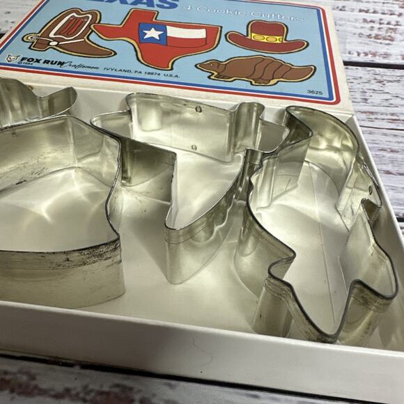 Vintage Texas 4 Metal Cookie Cutters Made In The USA Pride Fox Run - Picture 4 of 4
